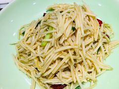 炝拌藕丝-陇菜和盛祥(金轮宾馆店)