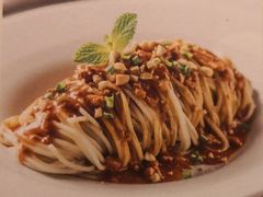 肉酱干捞玉米面-汤城小厨•粤菜•靓汤(苏州街店)