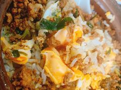 招牌鹅乸煲仔饭-阳江河堤老牌曾记美食