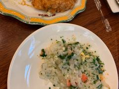 -玛格萝妮比萨屋(四平店)