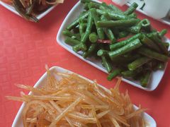 -吾穆勒蓬灰牛肉面·清真(北滨河中路店)