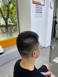 -首脑美发沙龙