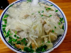 -胖子馄饨坊(天目大厦东南)