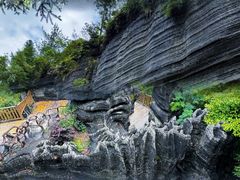 -梭布垭石林景区