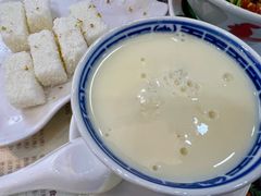 -周大娘牛乳(旧寨古村总店)