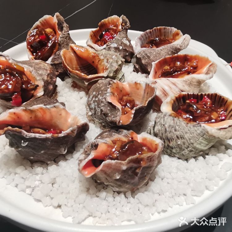 特别是摆盘特别好看。不管是品尝还是拍照都值得一试