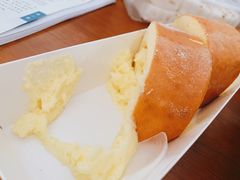 -红宝石·鲜奶小方·海派西点房(南丹店)