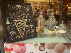 -上海和平饭店维克多咖啡厅 Victor's
