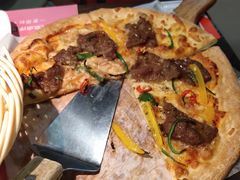 烤牛肉披萨-酷公社·榴莲披萨(太原街店)