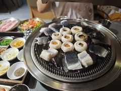 -围炉肉舍•炭烤活鳗•丹东海鲜烤肉(步行街店)