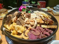 -一朵菌·野生菌探索家火锅(南亚店)