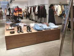 -URBAN REVIVO(西安Momopark店)