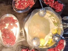 -牛一煲美食(江高店)