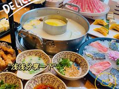 -江小渔鲜鱼火锅(冠亚星城店)