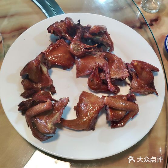 鸽雅轩养生药膳火锅店