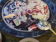 -黄潇洒老火锅(九眼桥宏济巷店)