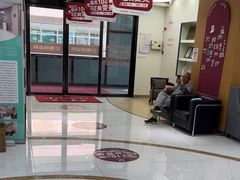 -雅悦齿科(顾村公园店)