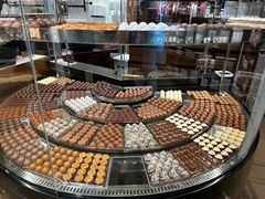 -Laderach 莱德拉(上海环贸iapm店)