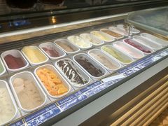 -MADO冰淇淋咖啡馆(淘金店)