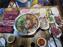 -刘少华贵州小黄牛·鲜牛肉火锅(总店)