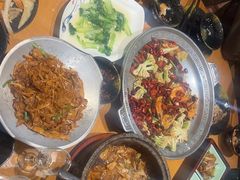 -海派美食·家宴海鲜青岛菜·石锅鲽鱼头(东方城店)