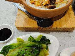 滑鸡煲仔饭-华辉拉肠(同和站店)