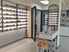 -潘多拉眼镜·蔡司依视路明月(潘家园店)