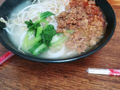 -金家小金碗云南过桥米线
