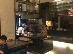 -东方红海鲜百汇(国际大厦店)