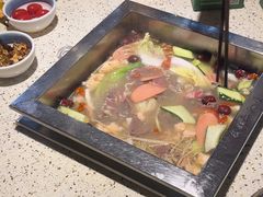 -二荆条·蜀鲜汇城市森林火锅