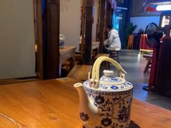 大堂-先启半步颠小酒馆(白麓里店)