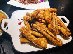 那年秋天的茄子-梧桐树下(云锦世家店)
