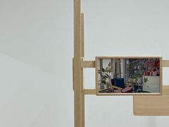 -胶囊画廊