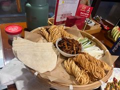 -魏铭鱼头捞饭(晋阳路店)