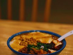-正南齐北·老街糯米团(洪崖洞店)