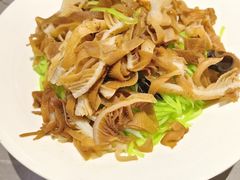 -大闫家烧烤·小海鲜家常菜(郑庄店)