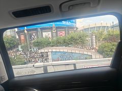 -上海体育场