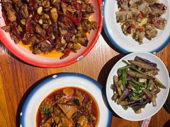 -柴窝堡22号辣子鸡·传承新疆菜