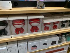 -名创优品(广州萝岗万达广场店)