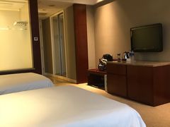 -宜昌均瑶国际酒店(宜昌CBD购物中心夷陵广场店)