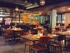 大堂-Carbon莫卡哆·意大利复古集市餐厅(杭州大厦店)