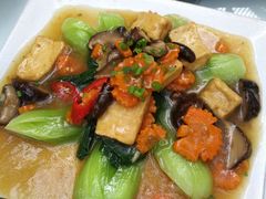 -Palate Angkor Restaurant & Bar