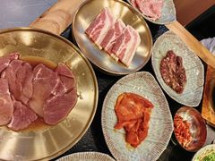 -臻牛烤肉