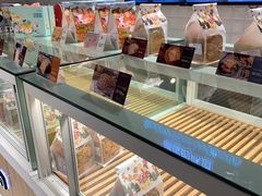 面包甜点陈列柜-爸爸糖吐司面包(重庆解放碑英利大融城店)
