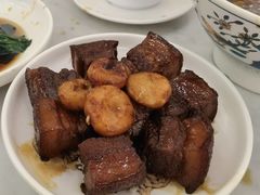 本帮马蹄红烧肉-南小馆(迪士尼小镇店)