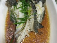 -鑫悦楼煎蟹·16年海鲜大排档