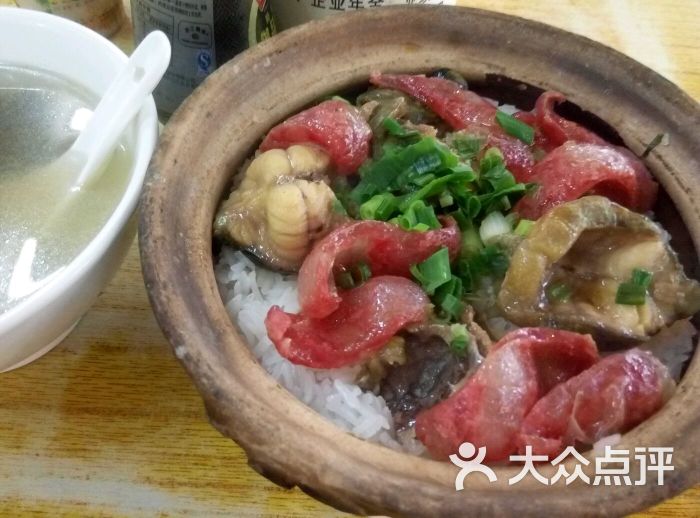 塘鲺腊肠煲仔饭