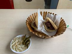 -闫家驴肉老店(华电一校店)