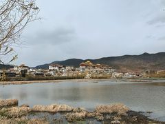 -噶丹松赞林寺