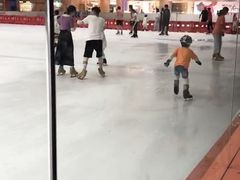 -冠军冰场CHAMPION RINK(环球银泰城店)